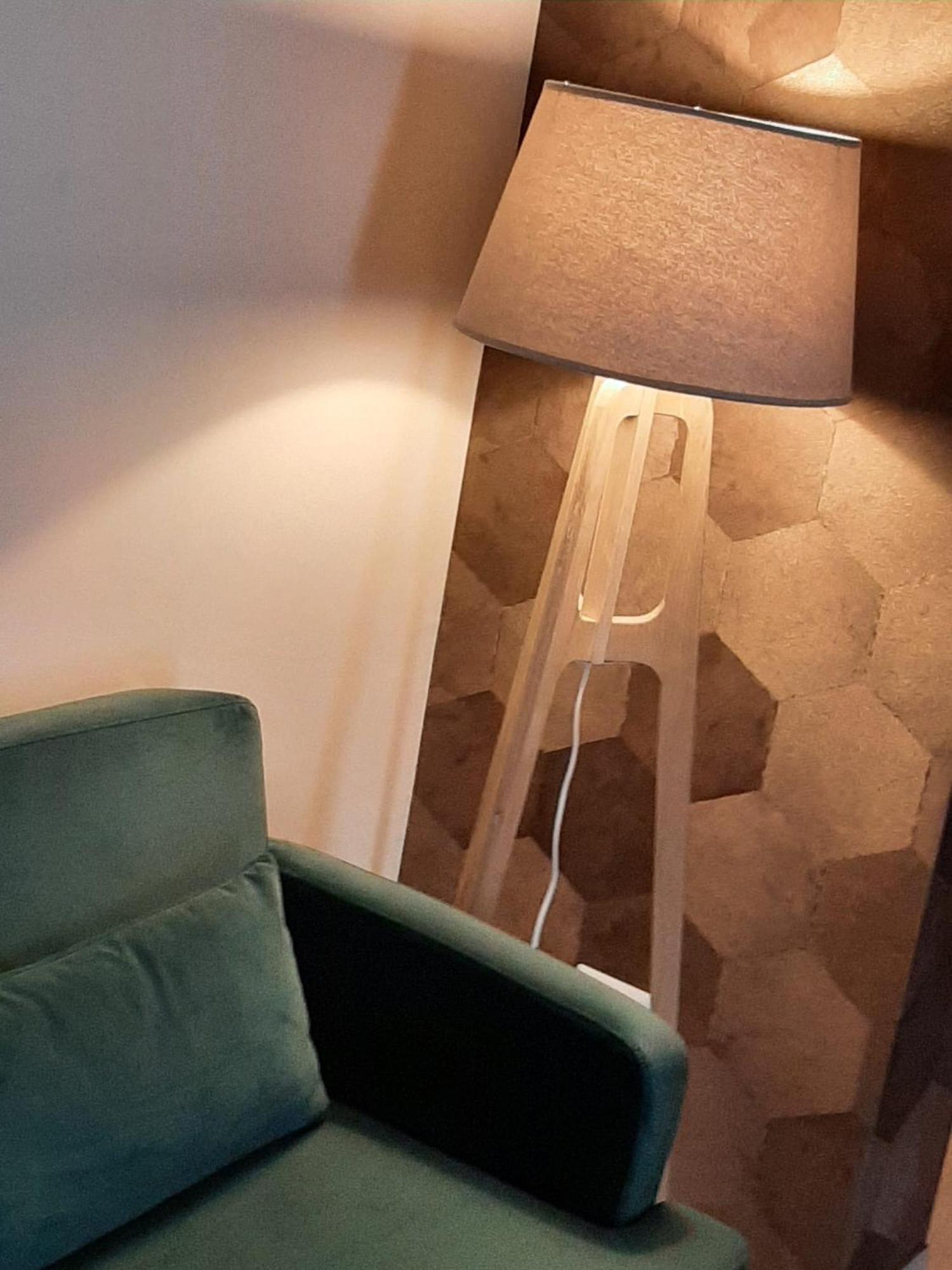 Baaria House Hotel バルチェッローナ・ポッツォ・ディ・ゴット エクステリア 写真