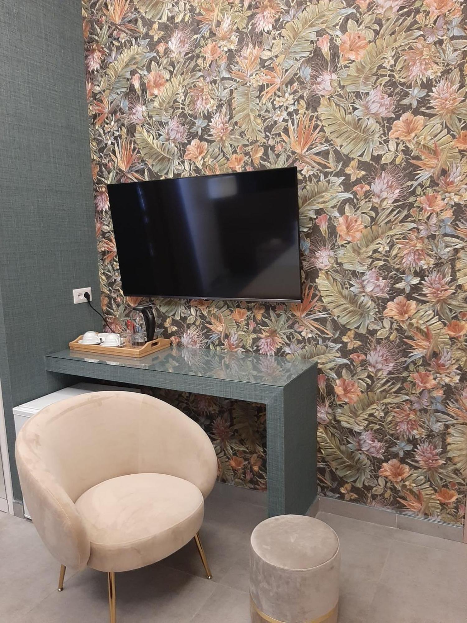 Baaria House Hotel バルチェッローナ・ポッツォ・ディ・ゴット エクステリア 写真